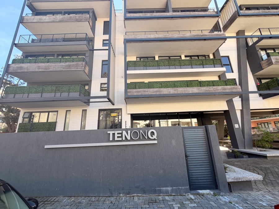 2 Bedroom Property for Sale in Sea Point Western Cape